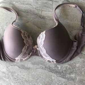 Victoria’s Secret Body bra 34D